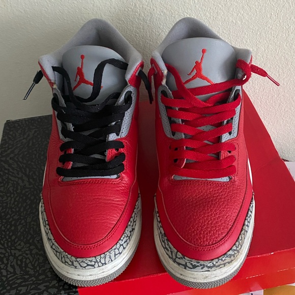 Jordan 3 retro SE Unite with all accessories and box